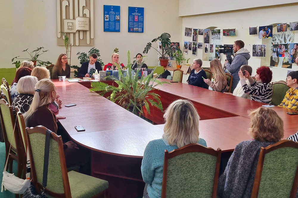В Славутичі відбулася неймовірна літературно - мистецька подія...